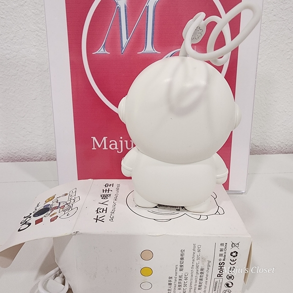 Astronaut hand warmer - Picture 3 of 4